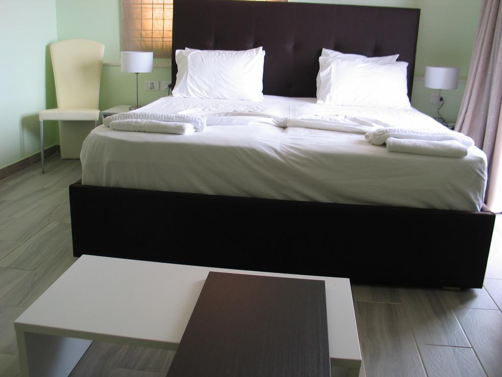Hotel Ionian Dhermi Phòng bức ảnh